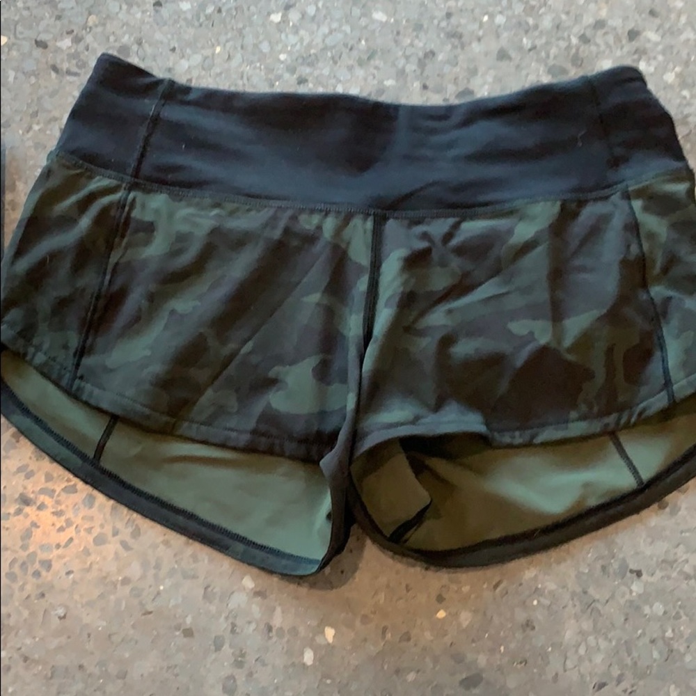 Lululemon 2.5 speed up shorts
